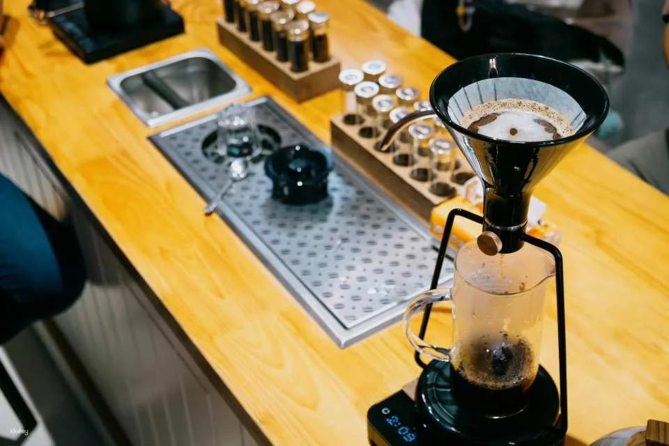 Hanoi Specialty Coffee Workshop: Espresso, Pour-over & Latte Art with Hands-On Barista Training
