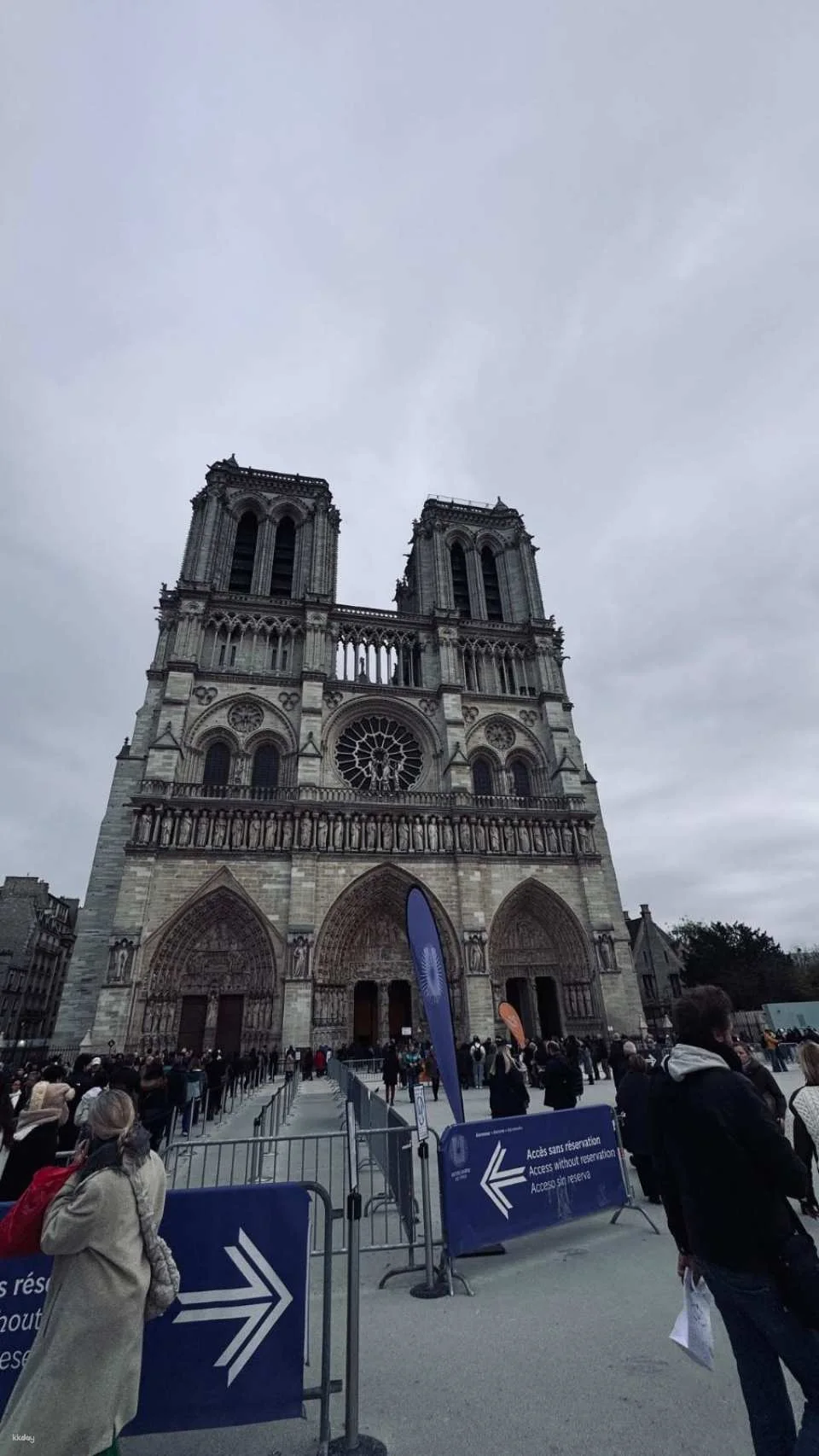 Notre Dame Cathedral Paris Interior Guided Tour with Licensed Guide