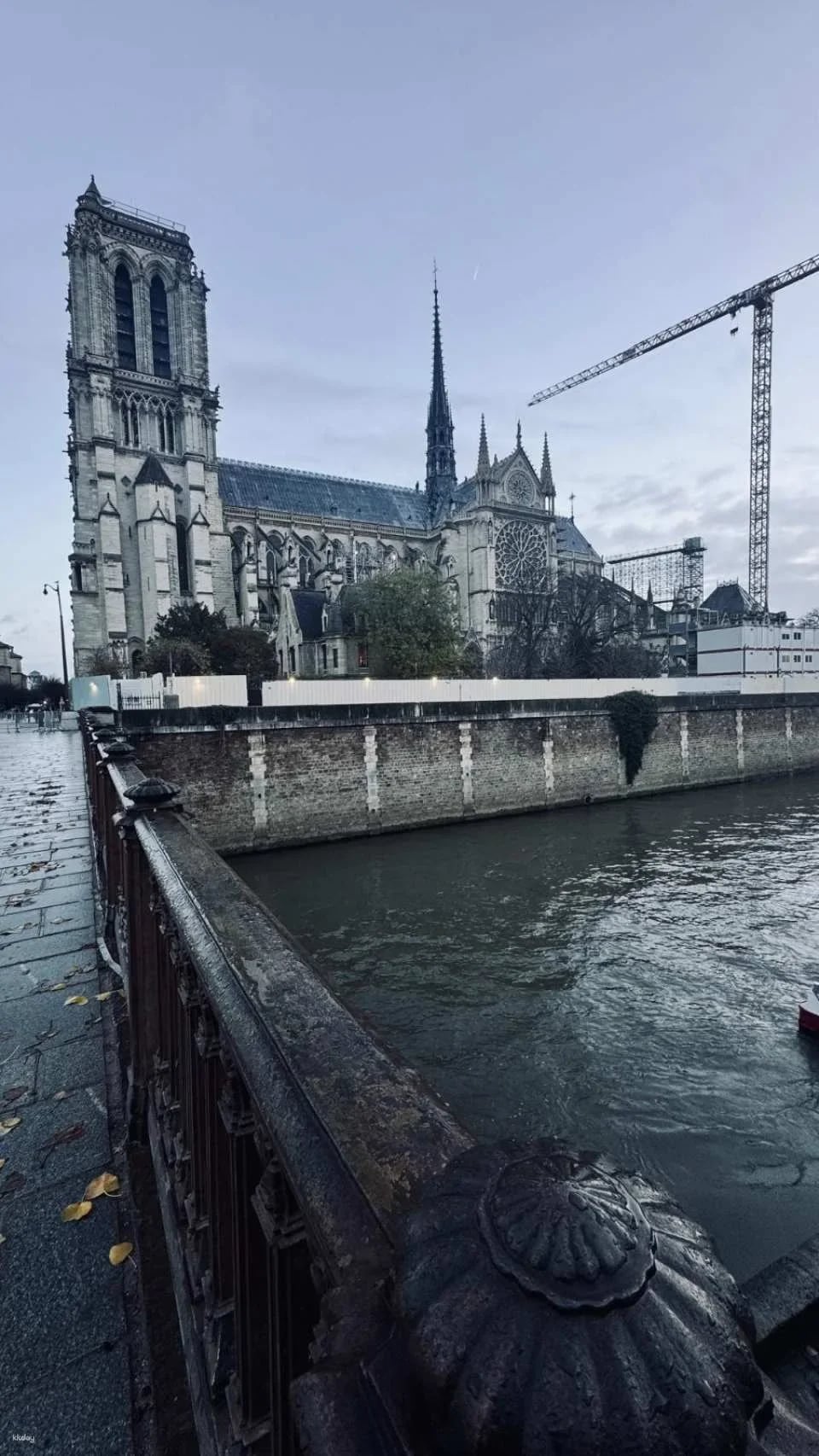 Notre Dame Cathedral Paris Interior Guided Tour with Licensed Guide