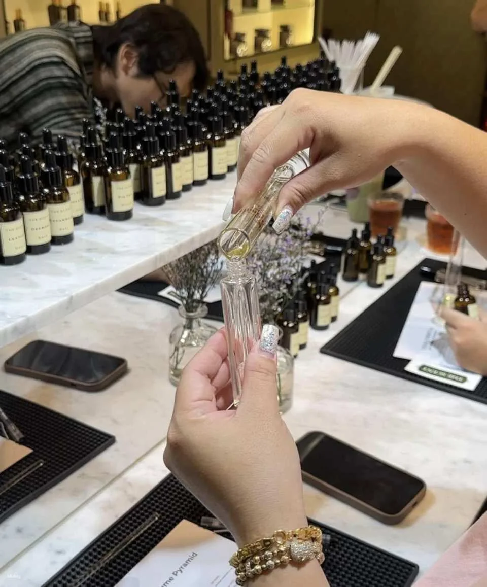 Da Nang | Perfume-Making Workshop with Local Instructor