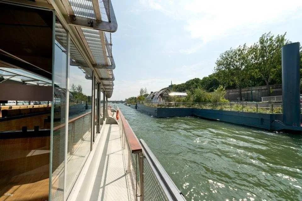 Paris City Tour by Seine River Cruise