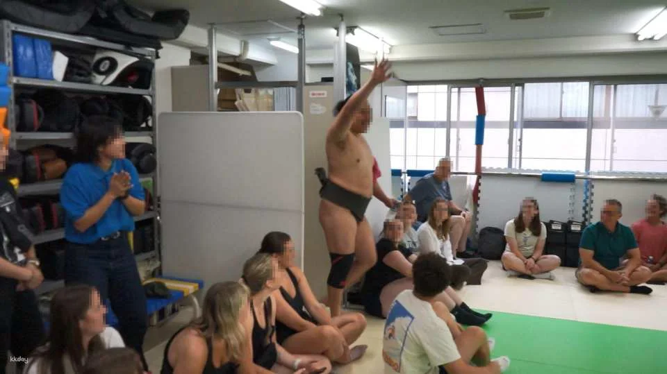 Sumo experience in Takadanobaba, Tokyo (45 minutes, beginner-friendly)