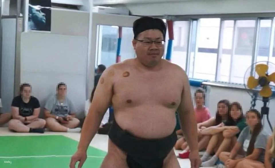 Sumo experience in Takadanobaba, Tokyo (45 minutes, beginner-friendly)