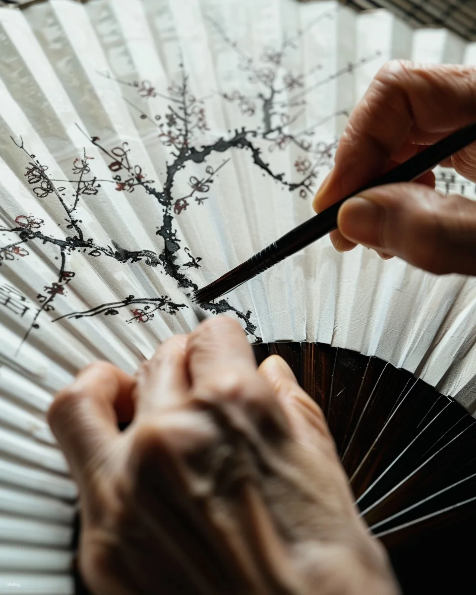 Korean Fan Painting & Calligraphy Class in Hongdae Seoul | Write Your Name in Hangeul | Traditional Tea Included | Max 4 Guests