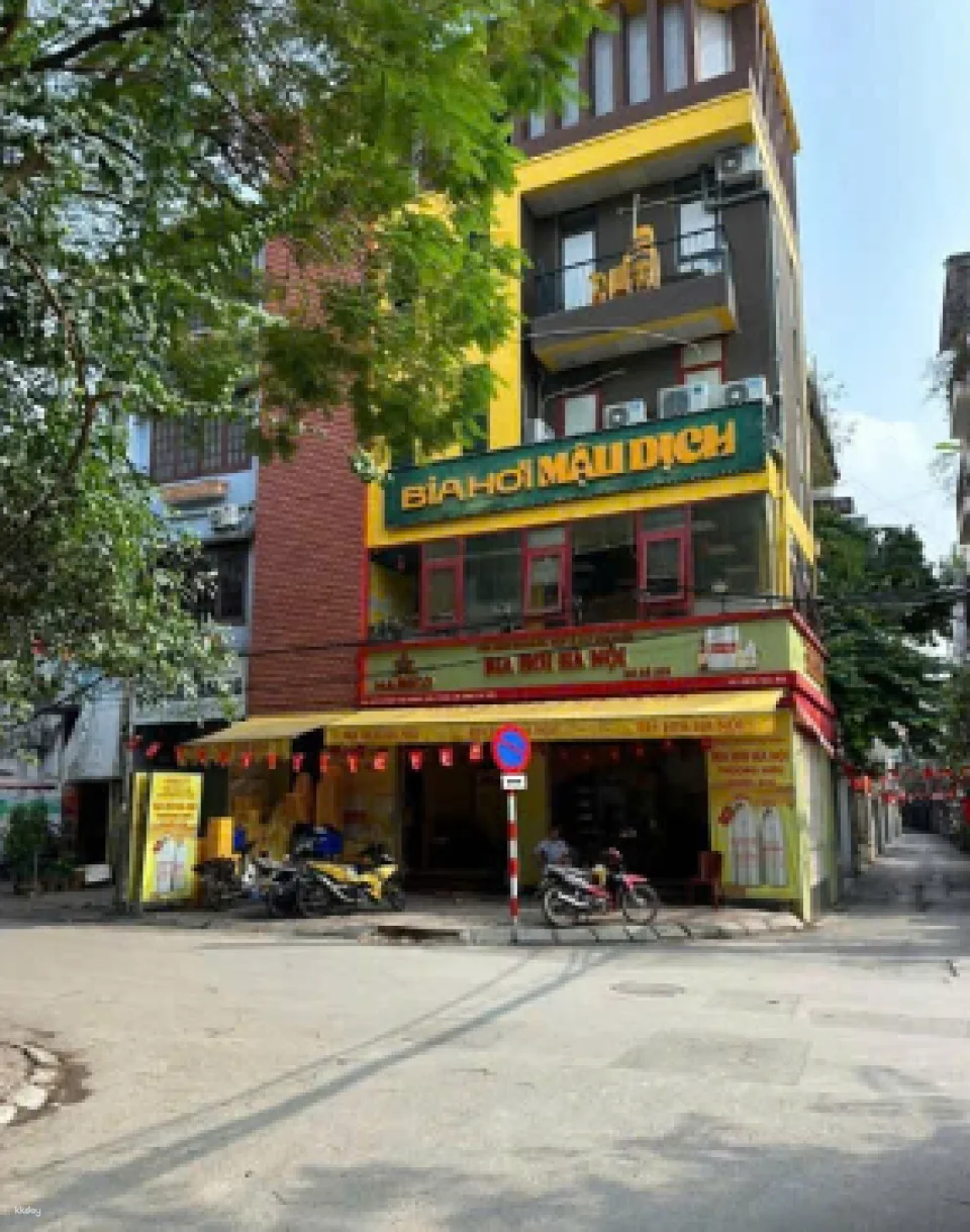 Hanoi Vietnamese Coffee Workshop Experience | Make 6 Traditional Coffees + Train Street Visit