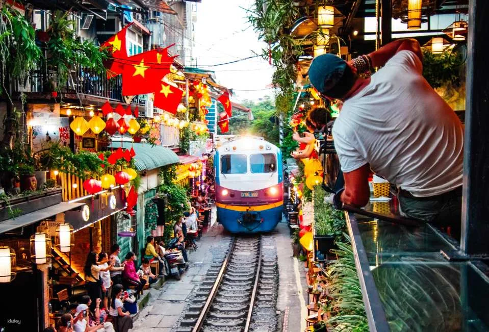 Hanoi Vietnamese Coffee Workshop Experience | Make 6 Traditional Coffees + Train Street Visit