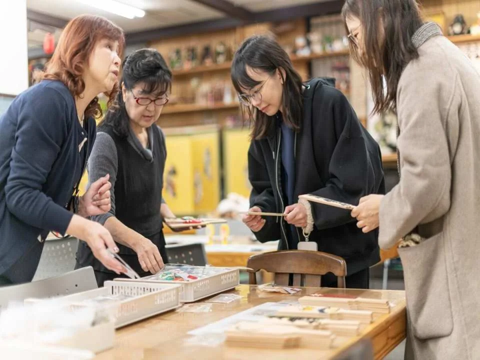 [Shizuoka | Ningyo no Miyahide Shizuoka Store] Hagoita amulet crafting experience program (choose one of three)