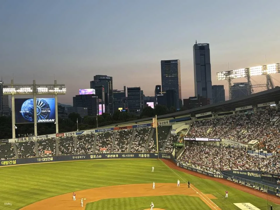 Seoul: Watching Baseball Game with a local and Pre-Game Meal
