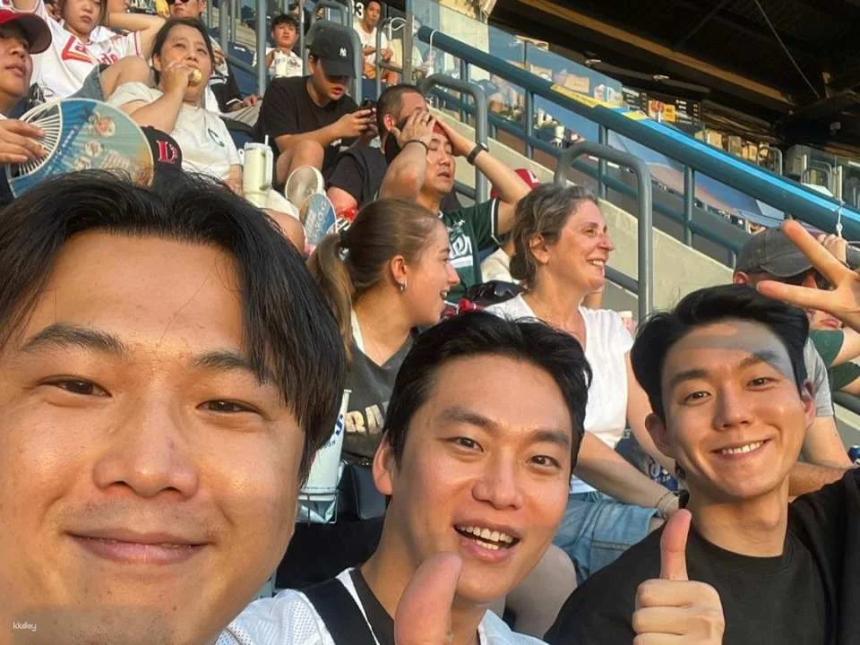 [SEOUL] Korean Baseball Game and K-BBQ with Local Guys