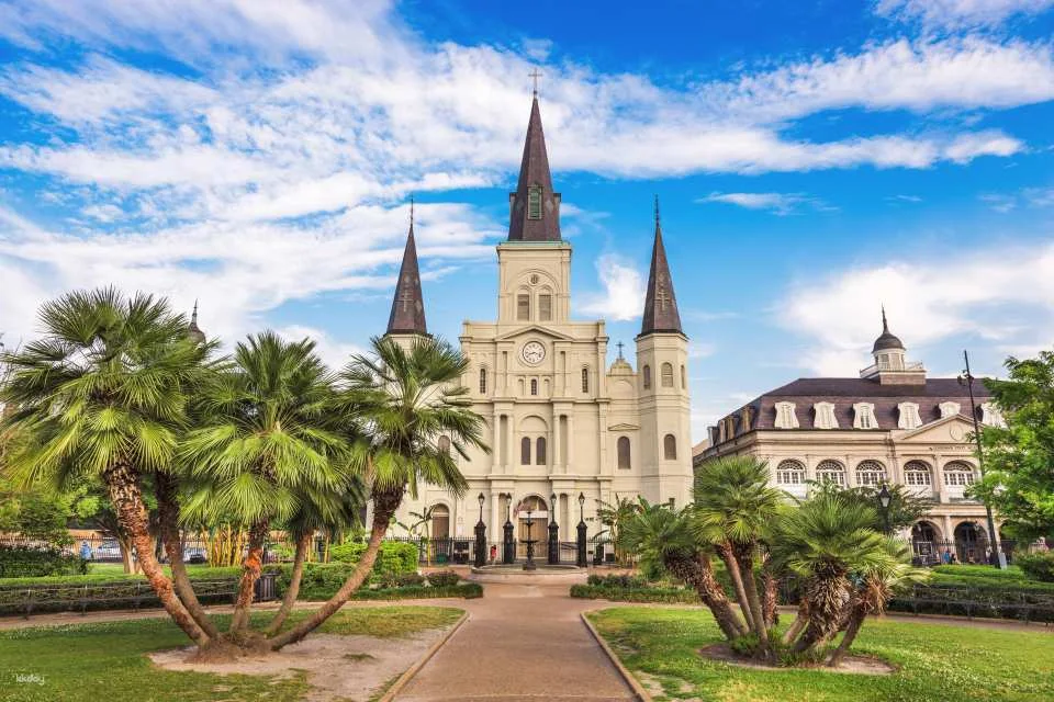 Go City | New Orleans Essentials Pass
