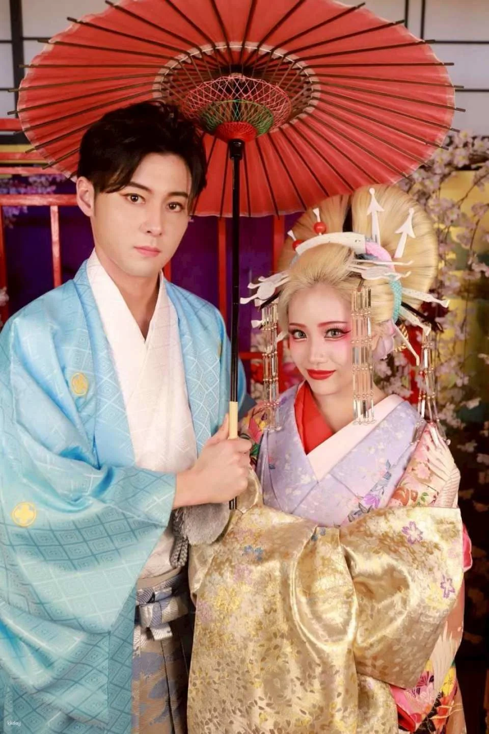A photo shoot experience transforming into a courtesan in Nakasu, Fukuoka, Japan | Courtesan / Courtesan x Samurai / Boat tour