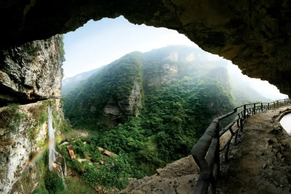 Zhangjiajie Grand Canyon (Yuntiandu Glass Bridge)