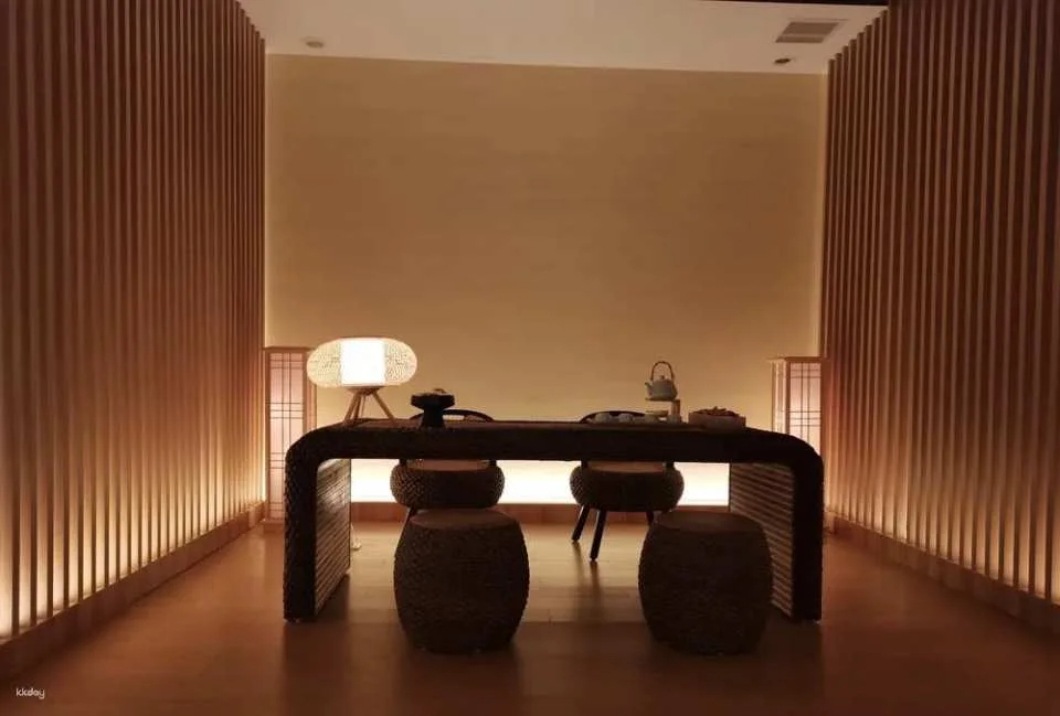 Relax your tired body at Shanghai Kangdao Massage.