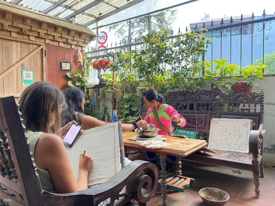 Batik Painting Workshop in Ta Van Village