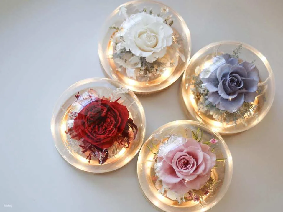 Taichung Handmade Experiences | Flower and Plant Games | Everlasting Flower Glass Dome Experience Course