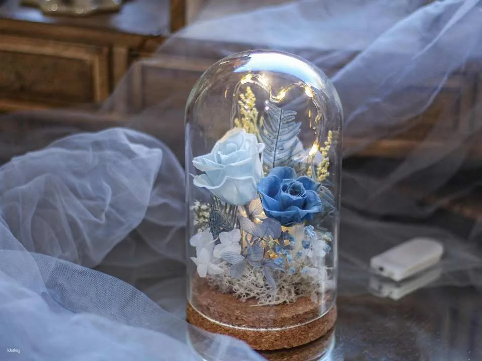 Taichung Handmade Experiences | Flower and Plant Games | Everlasting Flower Glass Dome Experience Course