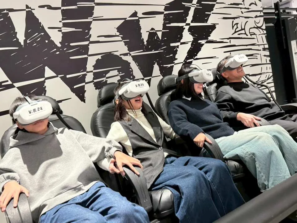 [Fukuoka Hakata] VR BASE TOKYO: Unlimited Play for One Day | Immersive Indoor VR Experience (Canal City)
