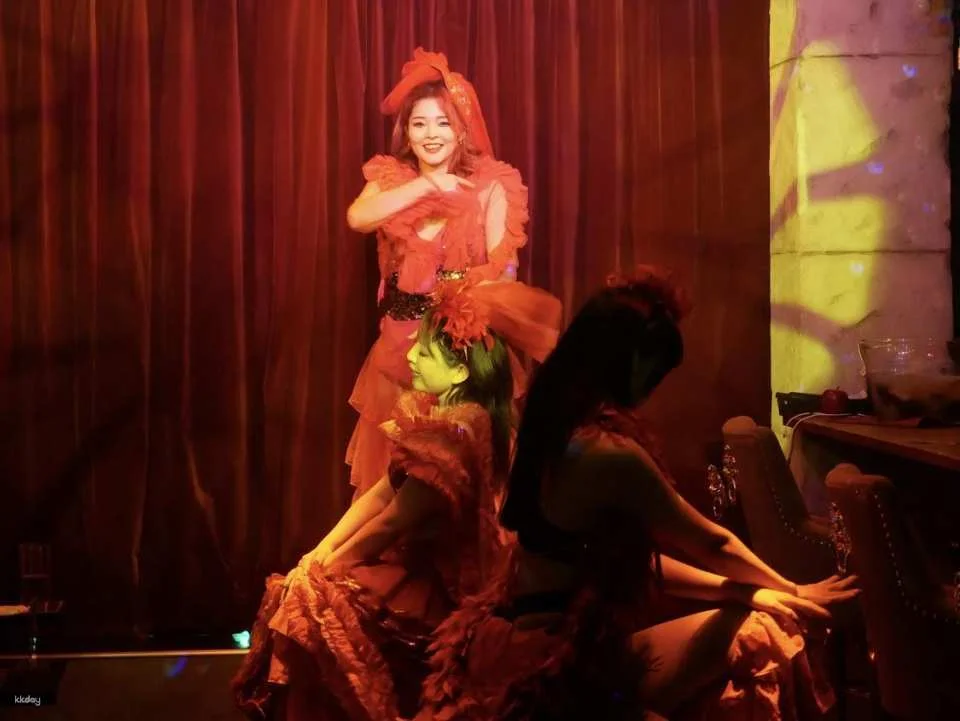 Tokyo Nightlife Experience | Nakano's New-Style Snack Bar GAO | Surprise Interactive Dance Show + 2 Hours of Unlimited Drinks