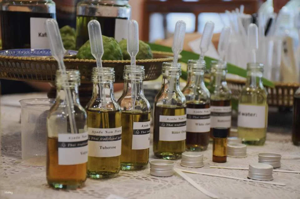 Bangkok Scents Journey: Flowers, Feminine & DIY Perfume