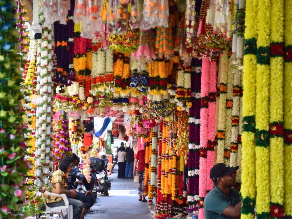 Bangkok Scents Journey: Flowers, Feminine & DIY Perfume