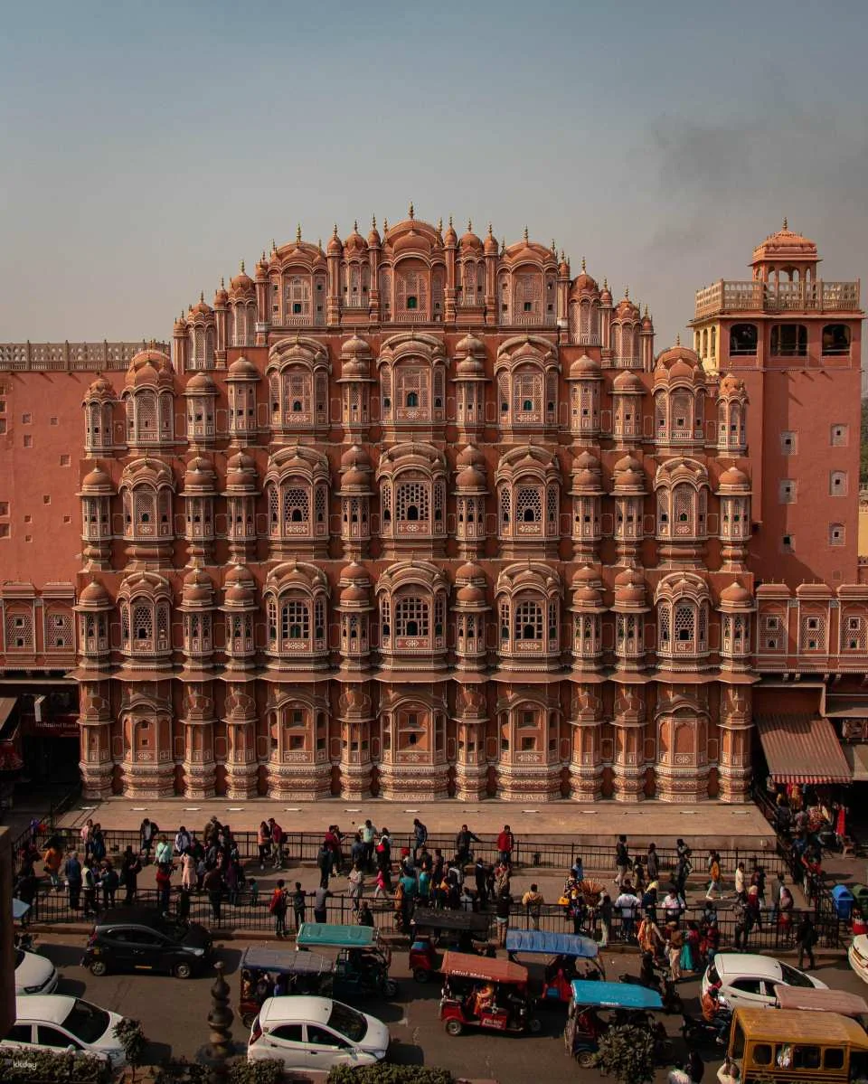 7-Day Golden Triangle with Khajuraho & Raneh Falls Extension | India