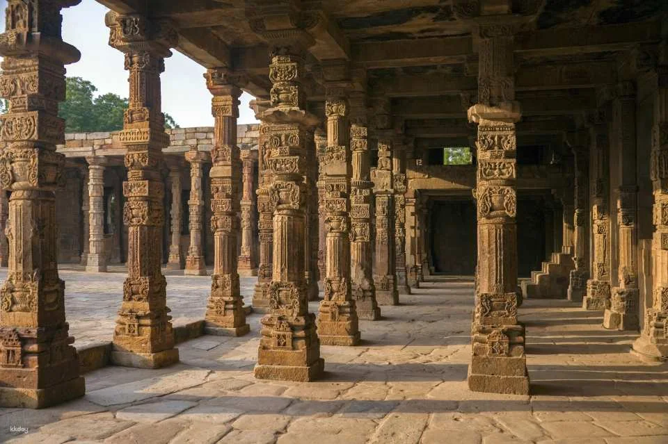 8-Day Golden Triangle Tour with Jodhpur and Osian Desert Experience
