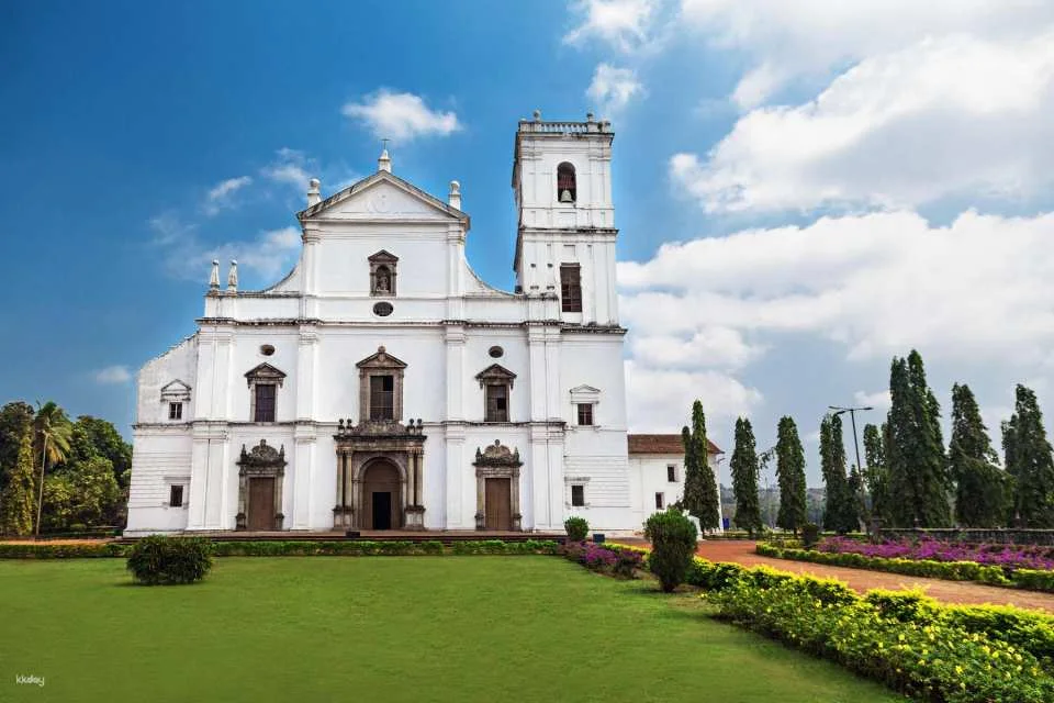 10-Day Golden Triangle Tour with Goa from Delhi (582012)