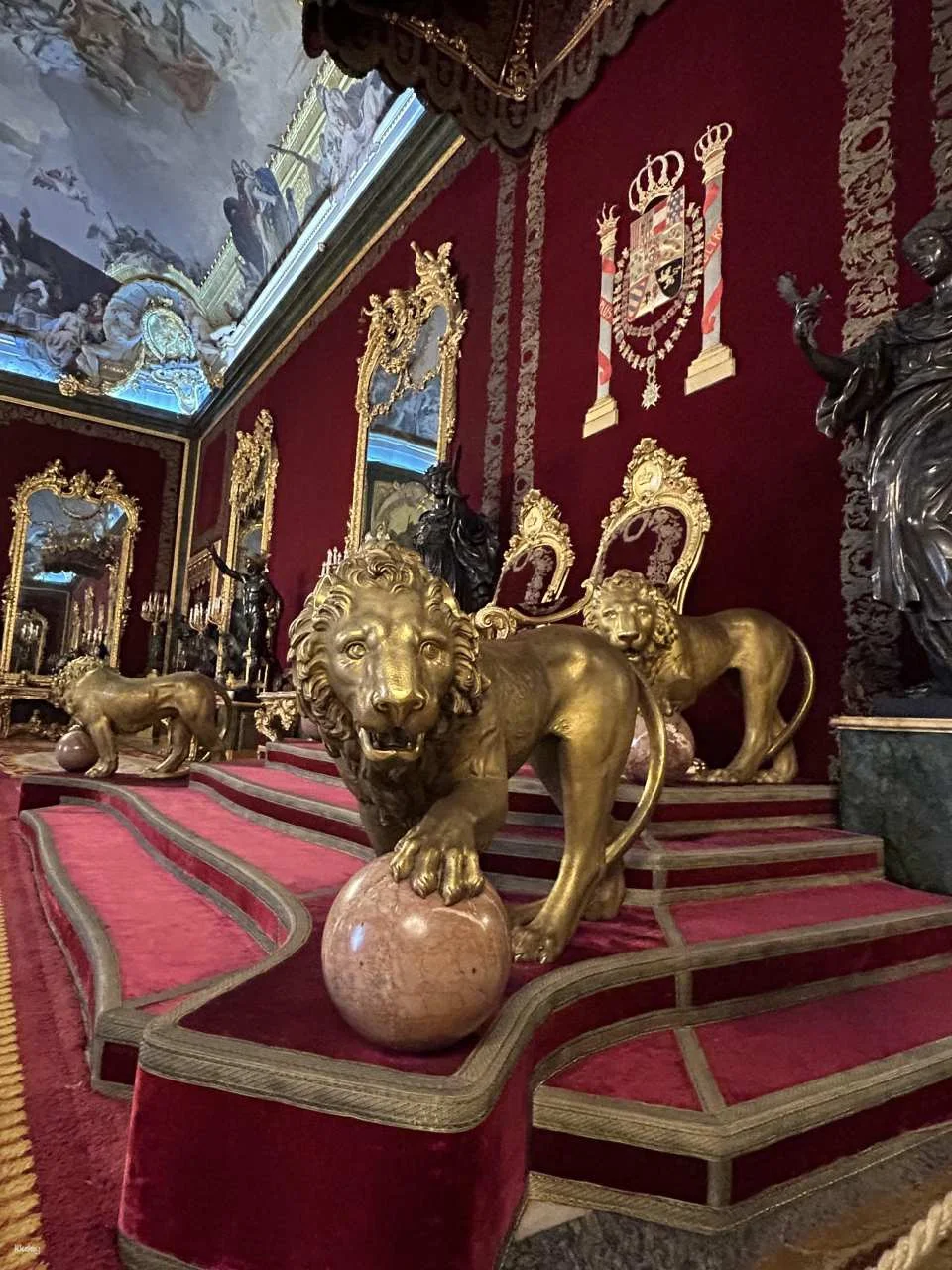 Royal Palace and Gallery of the Royal Collentions Guided Tour