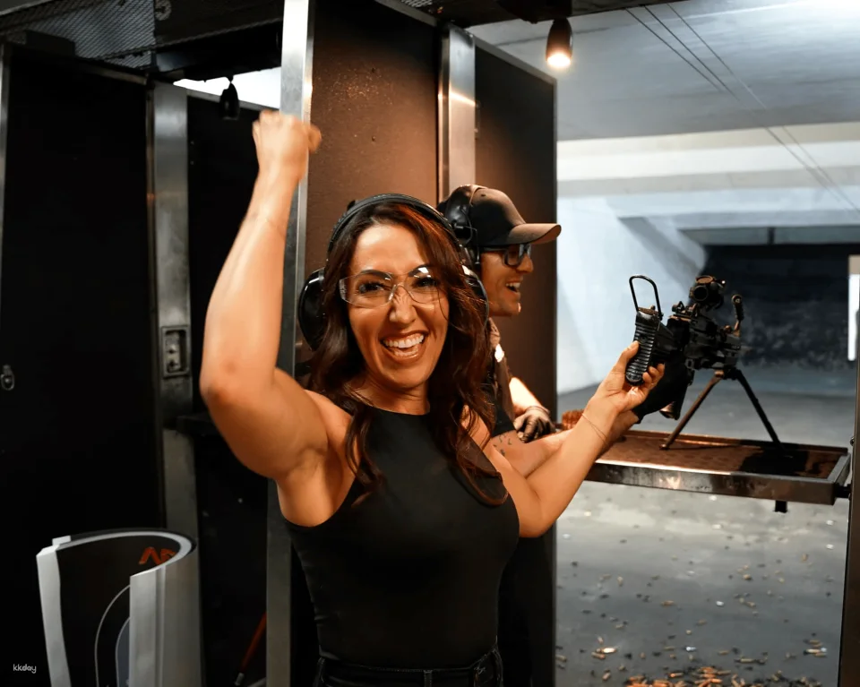Las Vegas: Indoor Machine Gun Experience with hotel pick up