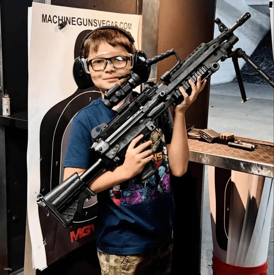 Las Vegas: Indoor Machine Gun Experience with hotel pick up