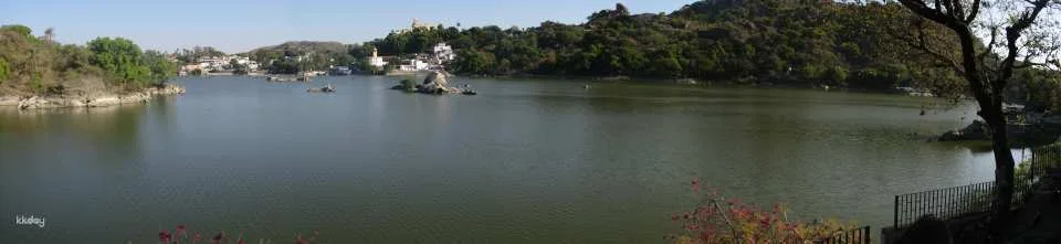 6-Day Mount Abu and Udaipur Tour