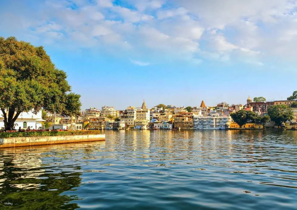 6-Day Mount Abu and Udaipur Tour