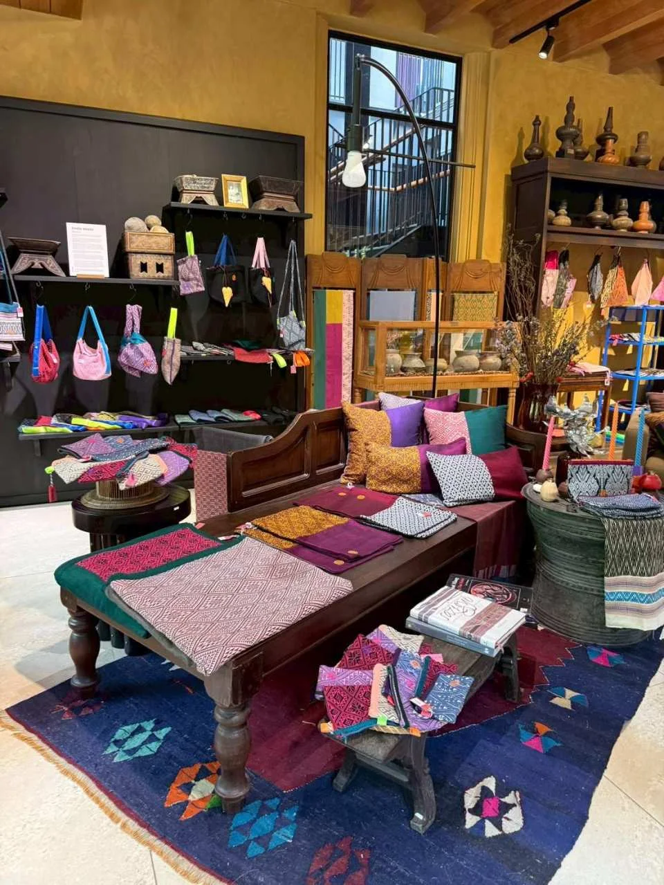Authentic Chiang Mai Experience Silver Temple, DIY Workshop & Khantoke Dinner | Thailand