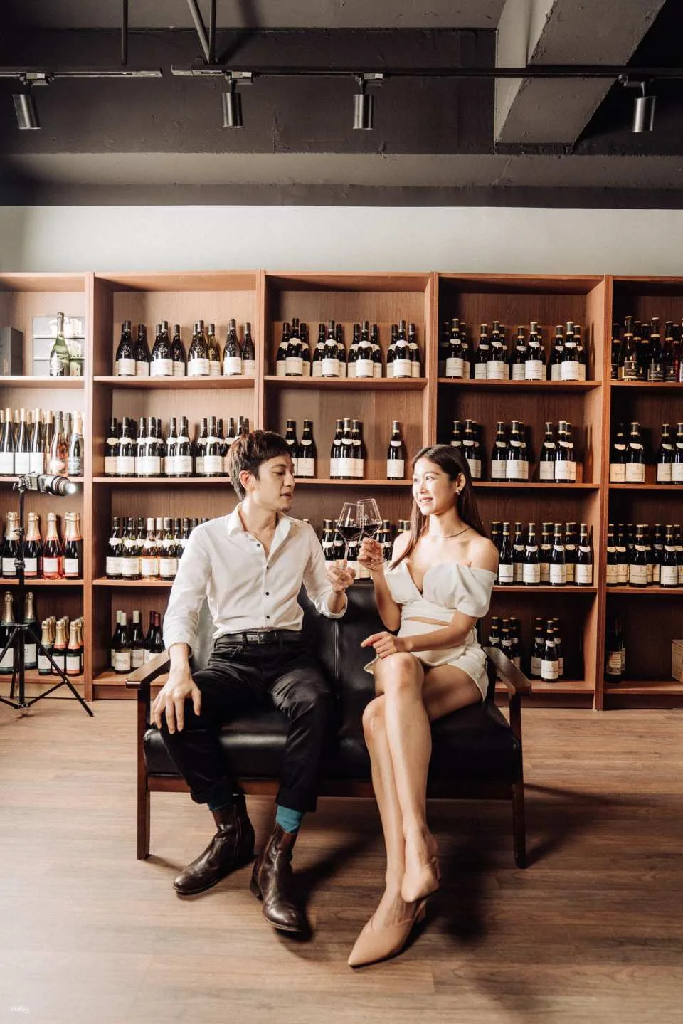 香港紅磡｜Pinewood Wine 45 分鐘 8 款葡萄酒品酒體驗｜紅酒・白酒・氣泡酒入門品酒 (589572)