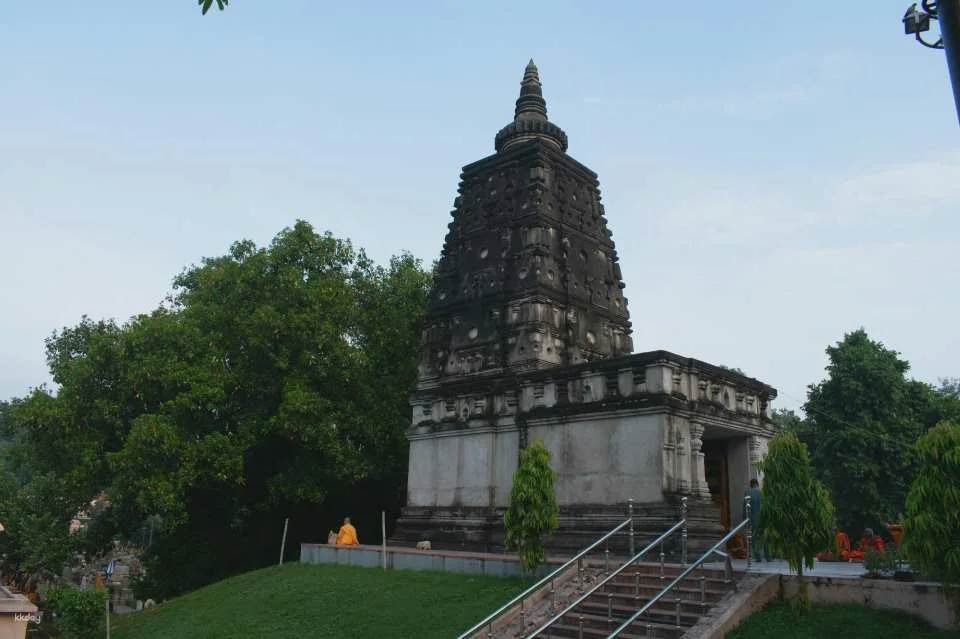 2 - Days Varanasi To Bodhgaya Tour : In The Footsteps of the Buddha.
