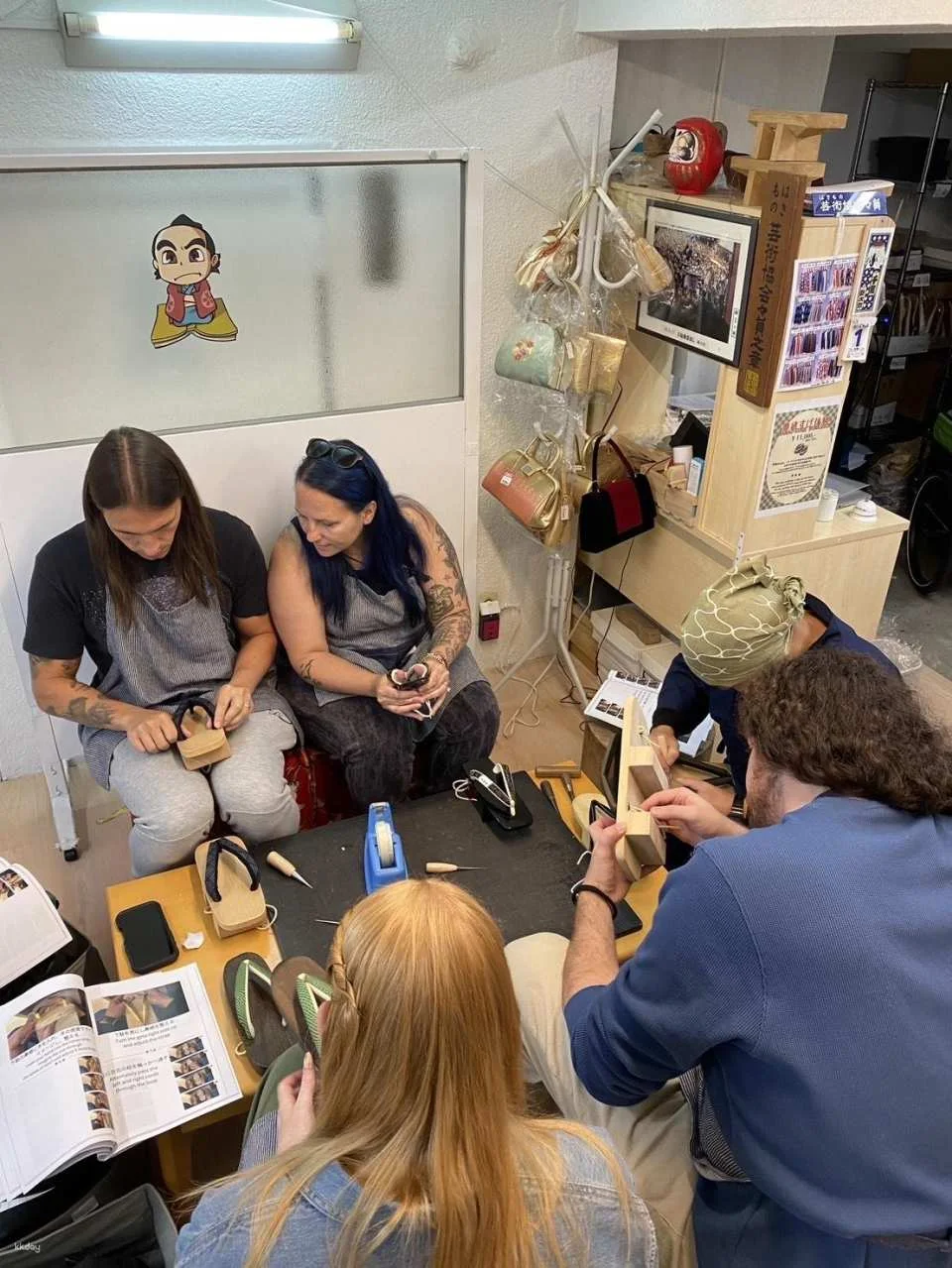 [Asakusa, Tokyo] Ichihara Store | Traditional Straw Sandal Weaving & Nose Strap Threading Handmade Experience