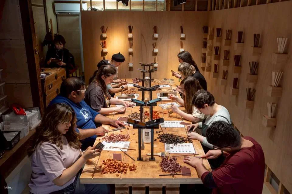 Make Your Own Custom Chopsticks in 100yo Kyoto Building【No Extra Fees】
