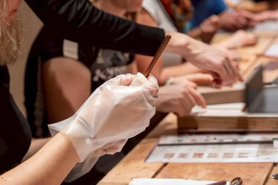 Make Your Own Custom Chopsticks in 100yo Kyoto Building【No Extra Fees】