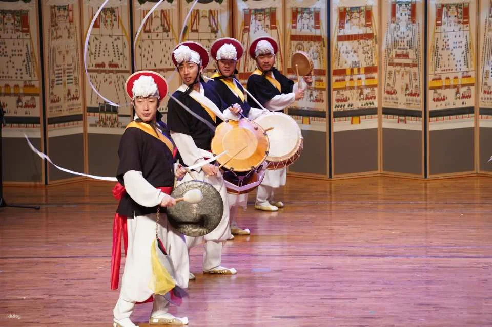 Gyeonggi Gugak Center: Live Korean Music & Cultural Experience