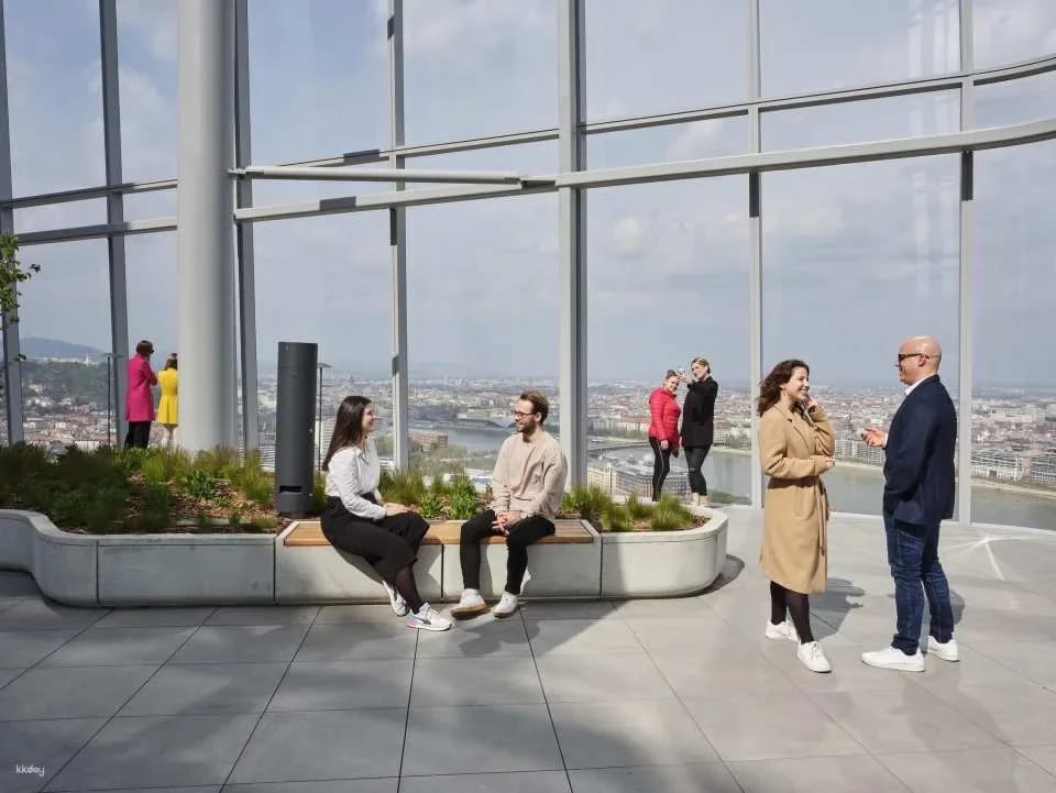 Budapest: Skydeck tower visit with 360 viewing platform