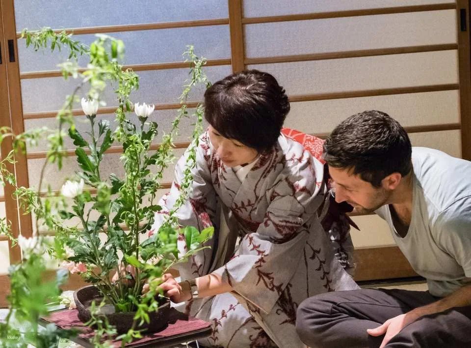 Kyoto Ami Kyoto Japanese Culture Experience: Ikebana (Flower Arrangement) Experience