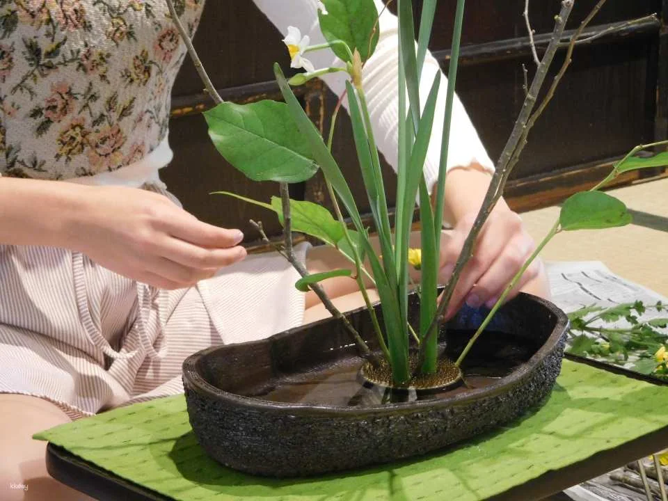 Kyoto Ami Kyoto Japanese Culture Experience: Ikebana (Flower Arrangement) Experience