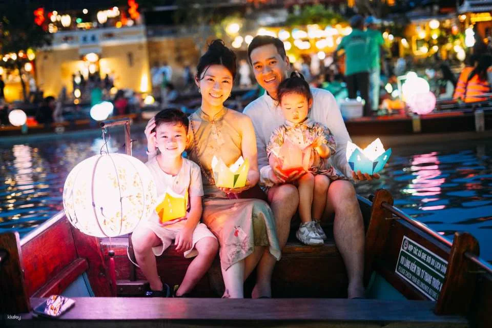 Memorable Photoshoot and Private Guided Walking Tour