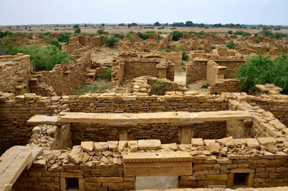 Private 4-Day Jaisalmer City, Desert & Border Tour.