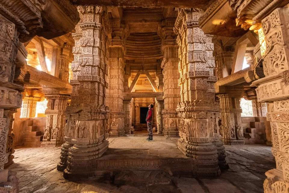 5-Day Khajuraho, Orchha, Gwalior & Jhansi Heritage Tour From Delhi.