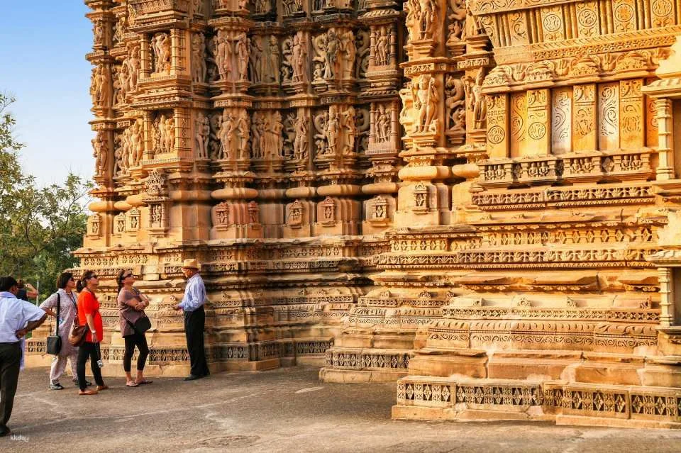 4-Day Gwalior and Khajuraho Cultural Tour from Delhi by Private Car.