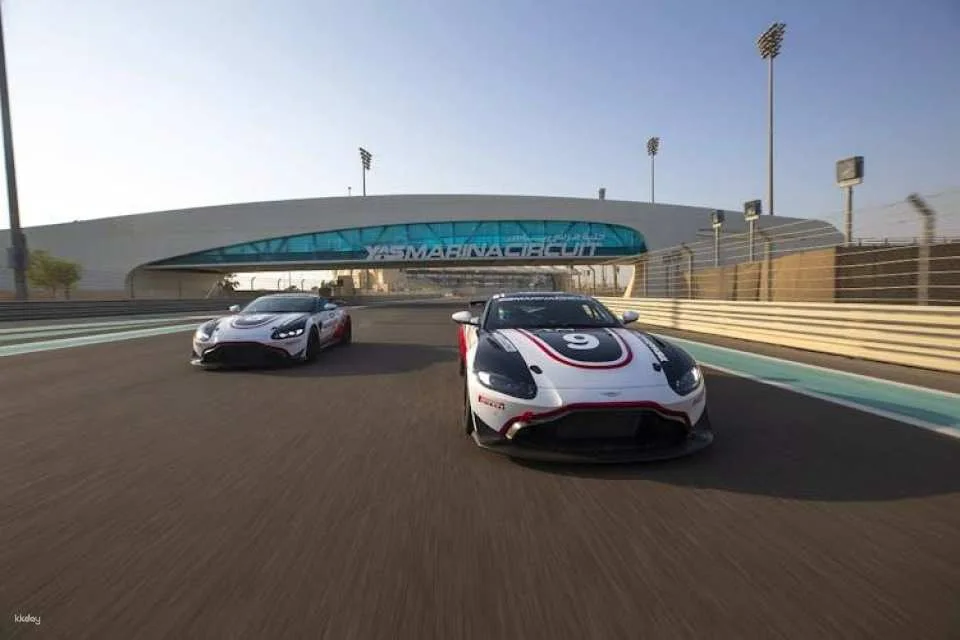 Aston Martin GT4 passenger experience