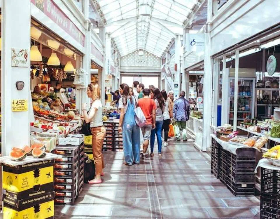 Testaccio district guided tour with food tasting
