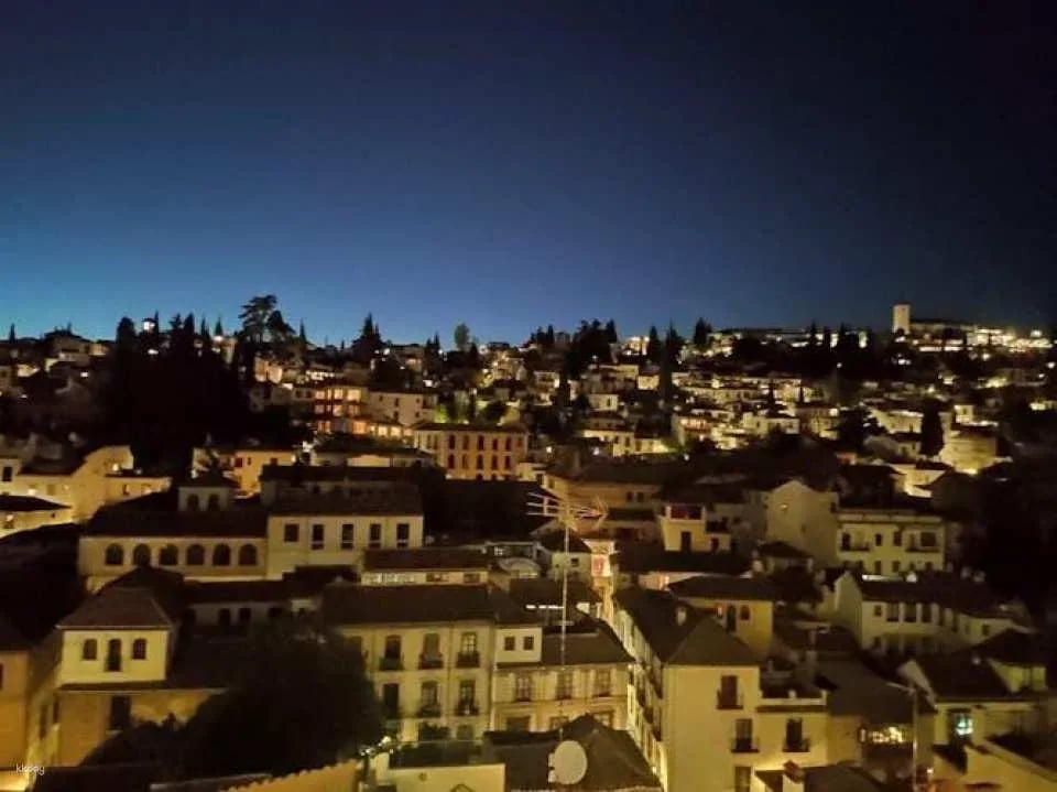 Guided Tour in English to Sunset Legends of the Alhambra