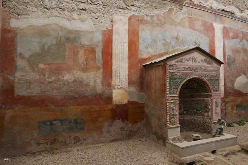 Pompeii tour from Naples with historic city stroll